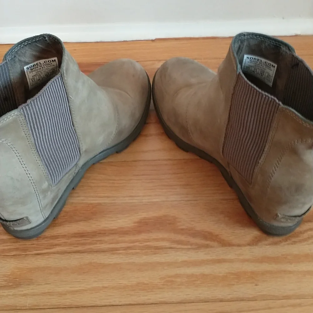 Sorel Joan of Arc wedge Chelsea leather‎ bootie